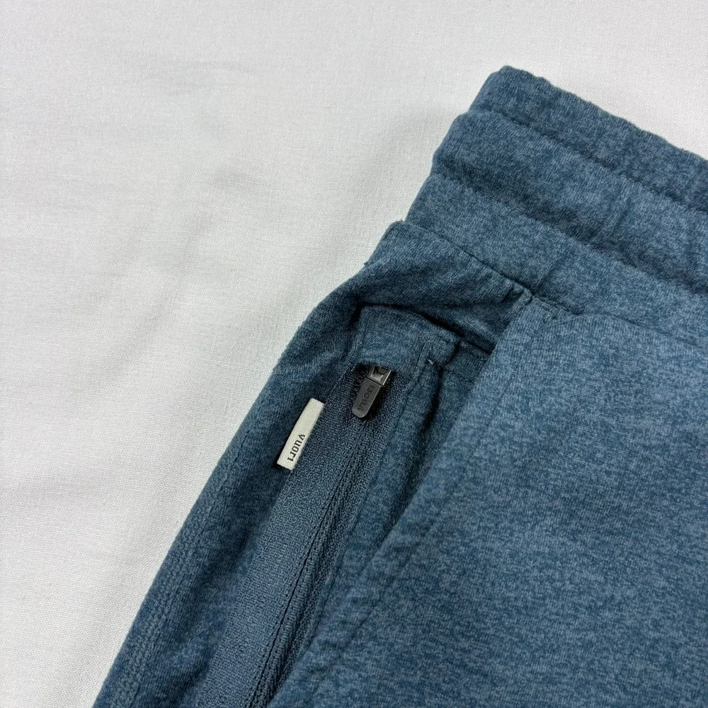Vuori Ponto Performance Shorts Men Medium Blue Stretch Athletic Gym Lounge Sweat
